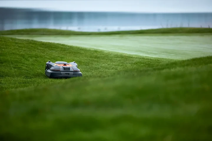 960.